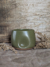 Load image into Gallery viewer, Wild Moss Thumb Rest Tumbler